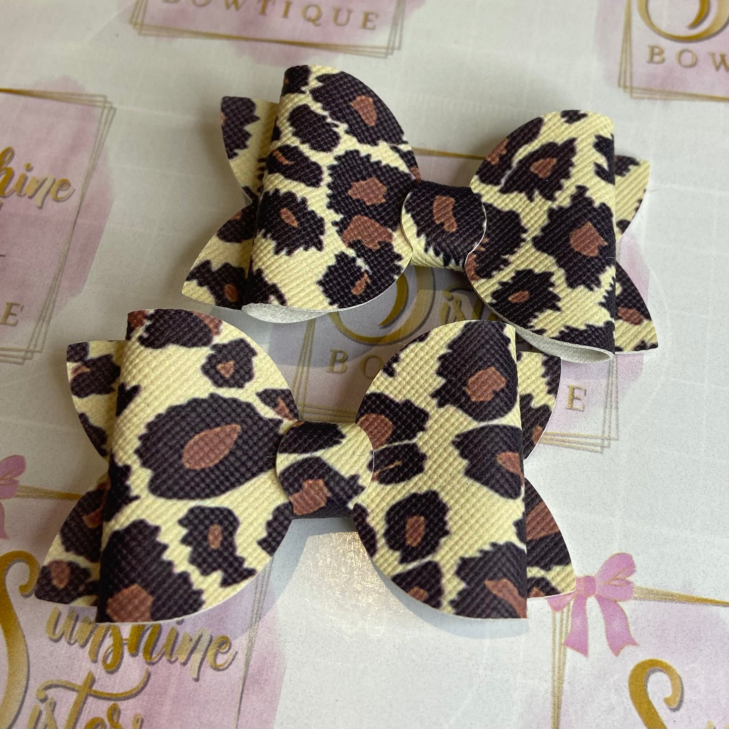 Clearance Pigtail Bows